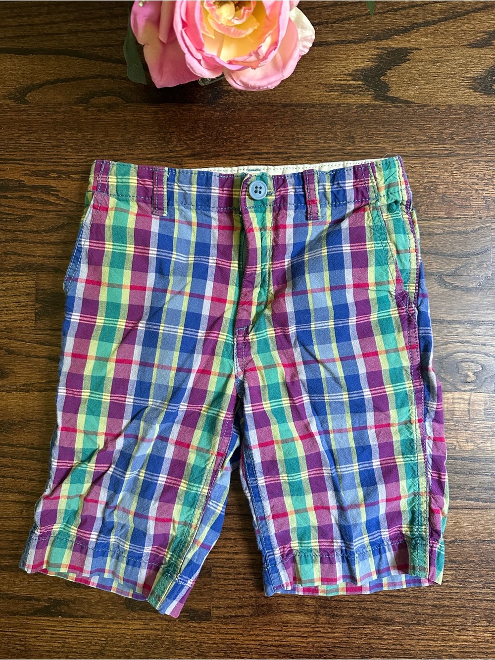 Gap kids plaid shorts, size 8